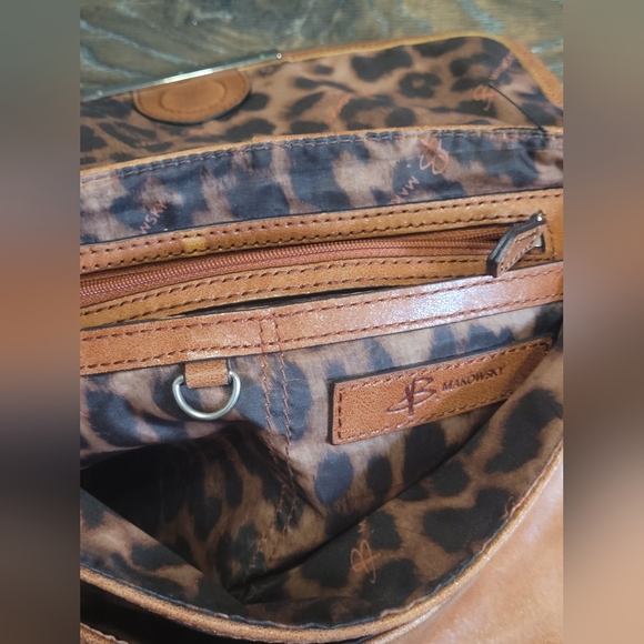 B. Makowsky Crossbody Leather Purse Bag Orange - Picture 8 of 10